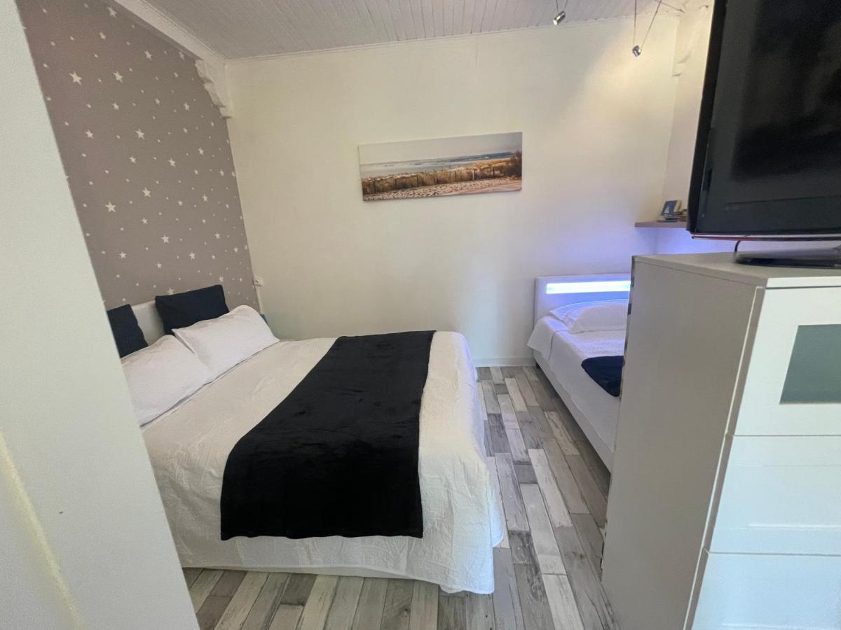 Le Chai De L'Ocean - Studio Avec Jardin Et Terrasse - Plage 300 M Soulac-sur-Mer Exteriör bild